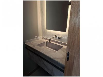 Apartamento de 2 alcobas en venta en El Poblado, Medellín, 178 m² · foto 16 de 20