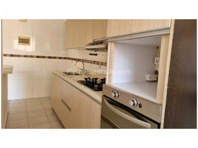 Apartamento en venta en El Poblado, Medellín · foto 3 de 20
