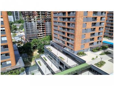 Apartamento en venta en El Poblado, Medellín · foto 8 de 20