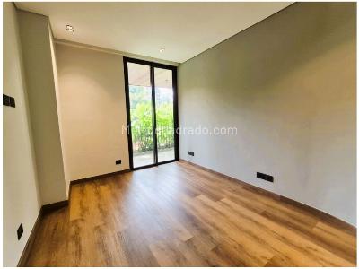 Apartamento de 2 alcobas en venta en El Poblado, Medellín, 178 m² · foto 11 de 18