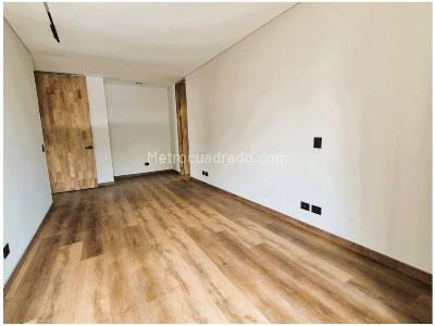 Apartamento de 2 alcobas en venta en El Poblado, Medellín, 178 m² · foto 16 de 18