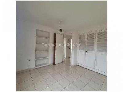 Apartamento de 3 alcobas en venta en Conquistadores, Medellín, 119 m² · foto 6 de 13