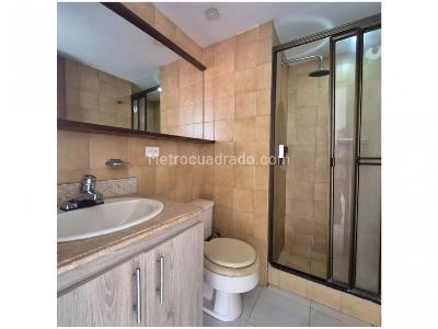 Apartamento de 3 alcobas en venta en Conquistadores, Medellín, 119 m² · foto 8 de 13