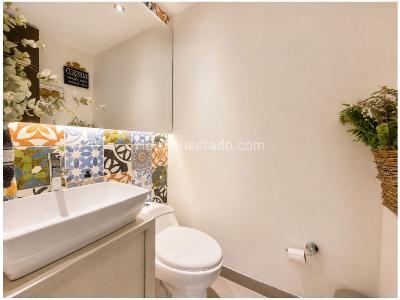 Apartamento de 2 alcobas en venta en Loma De Las Brujas, Envigado, 150 m² · foto 11 de 19