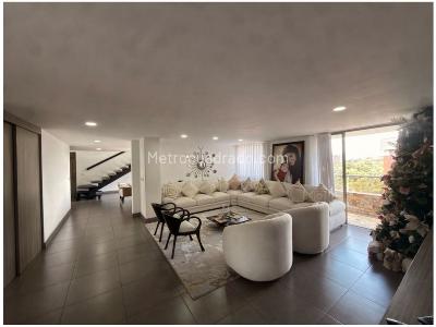 Apartamento de 3 alcobas en venta en La Abadia, Envigado, 250 m² · foto 3 de 19