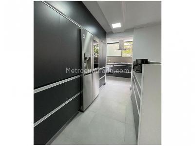 Apartamento de 3 alcobas en venta en El Poblado, Medellín, 207 m² · foto 3 de 20