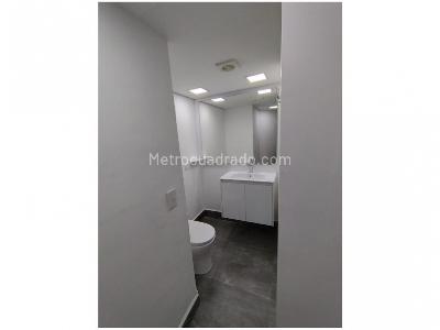 Apartamento de 3 alcobas en venta en El Poblado, Medellín, 207 m² · foto 10 de 20