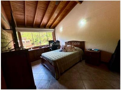 Casa de 3 alcobas en venta en Transversal Intermedia, Envigado, 290 m² · foto 12 de 17