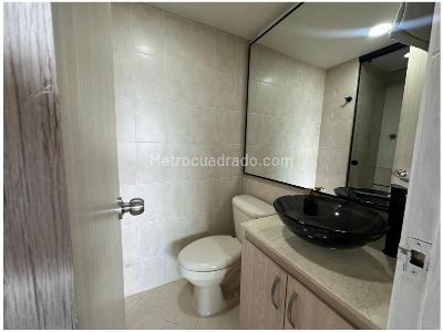 Apartamento de 3 alcobas en venta en Loma Del Tesoro, Medellín, 79 m² · foto 14 de 17