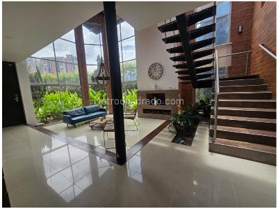 Casa de 4 alcobas en venta en Las Lomitas, Sabaneta, 460 m² · foto 9 de 20