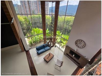 Casa de 4 alcobas en venta en Las Lomitas, Sabaneta, 460 m² · foto 19 de 20