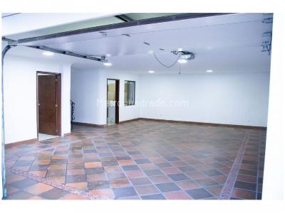 Casa de 4 alcobas en venta en San Jose, Sabaneta, 354 m² · foto 5 de 13