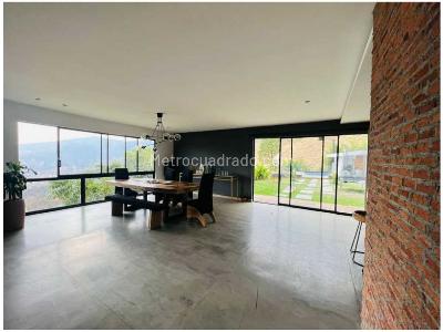 Casa de 5 alcobas en venta en Bello, Bello, 390 m² · foto 4 de 20