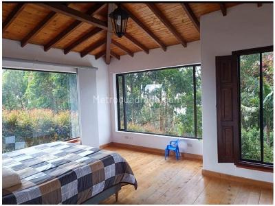 Casa de 3 alcobas en venta en Vda La Ilusion, Medellín, 460 m² · foto 3 de 20