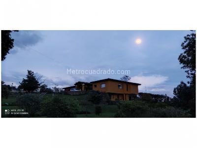 Casa de 3 alcobas en venta en Vda La Ilusion, Medellín, 460 m² · foto 11 de 20