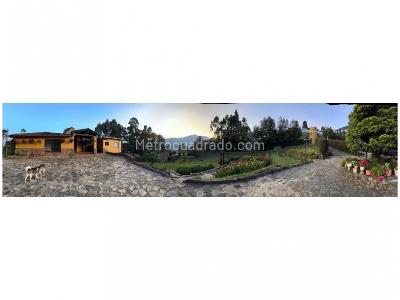 Casa de 3 alcobas en venta en Vda La Ilusion, Medellín, 460 m² · foto 16 de 20
