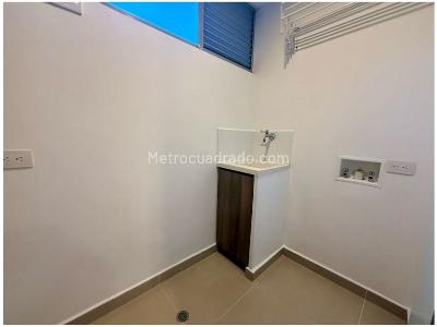 Apartamento de 3 alcobas en venta en Loma De Los Balsos, Medellín, 108 m² · foto 10 de 20