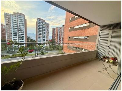 Apartamento de 3 alcobas en venta en Loma De Los Balsos, Medellín, 108 m² · foto 13 de 20