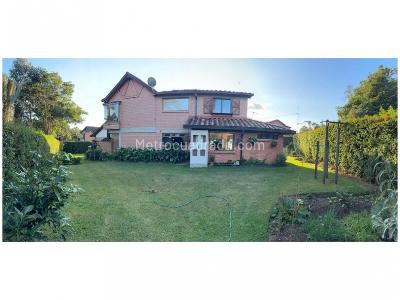 Casa de 3 alcobas en venta en Alto De Las Palmas, Envigado, 300 m² · foto 3 de 20