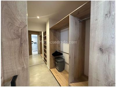 Apartamento de 3 alcobas en venta en Milla De Oro, Medellín, 192 m² · foto 10 de 15