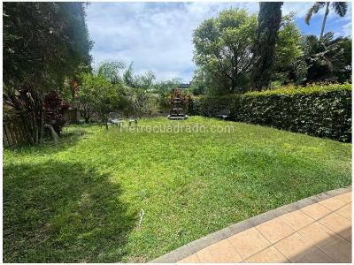 Casa de 3 alcobas en venta en Altos Del Poblado, Medellín, 345 m² · foto 4 de 17