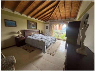 Casa de 3 alcobas en venta en Altos Del Poblado, Medellín, 345 m² · foto 16 de 17