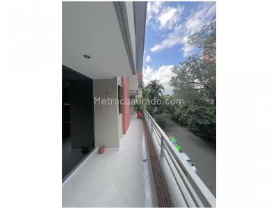 Apartamento de 2 alcobas en venta en El Poblado, Medellín, 121 m² · foto 10 de 18