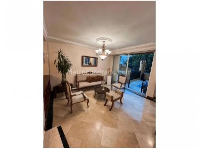 Casa de 4 alcobas en venta en Loma Del Escobero, Envigado, 390 m² · foto 12 de 19