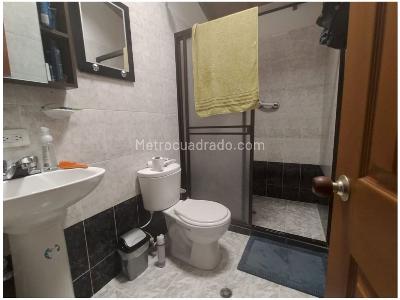 Casa de 4 alcobas en venta en Cabanas, Bello, 216 m² · foto 8 de 17