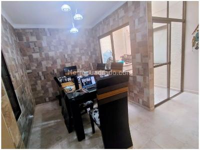 Casa de 4 alcobas en venta en Cabanas, Bello, 216 m² · foto 16 de 17