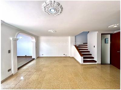 Casa de 4 alcobas en venta en Loma Del Chocho, Envigado, 204 m² · foto 2 de 20