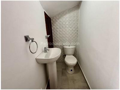 Casa de 4 alcobas en venta en Loma Del Chocho, Envigado, 204 m² · foto 6 de 20