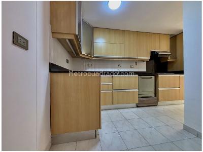 Casa de 4 alcobas en venta en Loma Del Chocho, Envigado, 204 m² · foto 11 de 20