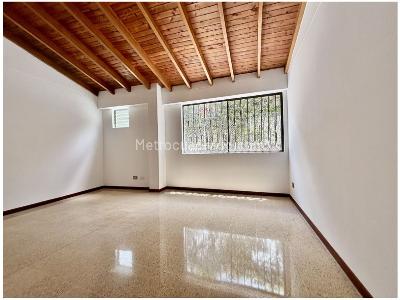 Casa de 4 alcobas en venta en Loma Del Chocho, Envigado, 204 m² · foto 12 de 20