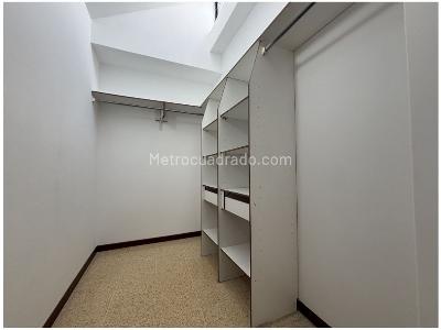 Casa de 4 alcobas en venta en Loma Del Chocho, Envigado, 204 m² · foto 16 de 20