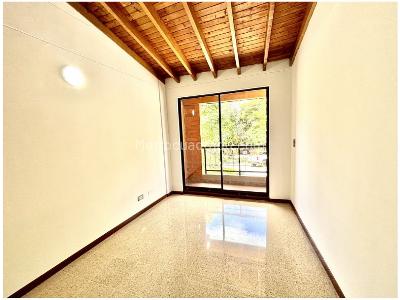 Casa de 4 alcobas en venta en Loma Del Chocho, Envigado, 204 m² · foto 20 de 20