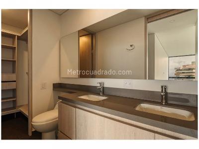 Apartamento de 3 alcobas en venta en El Poblado, Medellín, 139 m² · foto 10 de 20