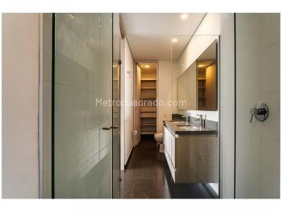 Apartamento de 3 alcobas en venta en El Poblado, Medellín, 139 m² · foto 11 de 20