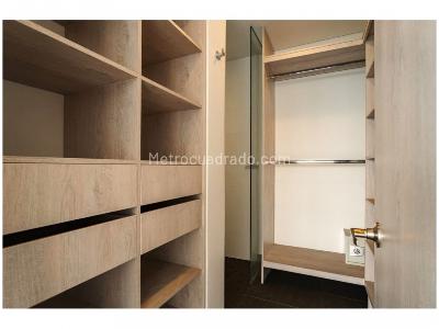 Apartamento de 3 alcobas en venta en El Poblado, Medellín, 139 m² · foto 18 de 20