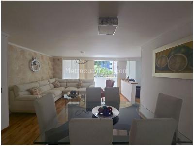 Apartamento de 4 alcobas en venta en Loma De Los Bernal, Medellín, 120 m² · foto 13 de 20