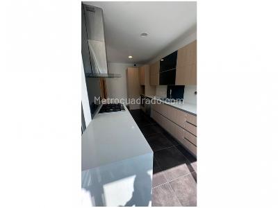 Apartamento de 3 alcobas en venta en El Poblado, Medellín, 245 m² · foto 4 de 17