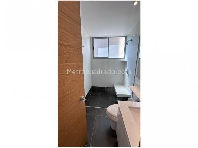 Apartamento de 3 alcobas en venta en El Poblado, Medellín, 245 m² · foto 14 de 17