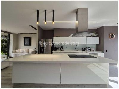 Apartamento de 3 alcobas en venta en Medellin, Medellín, 198 m² · foto 15 de 20