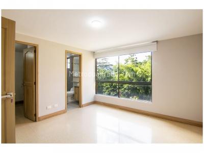 Apartamento de 3 alcobas en venta en El Poblado, Medellín, 142 m² · foto 14 de 20