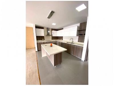 Apartamento de 3 alcobas en venta en Loma Del Esmeraldal, Envigado, 169 m² · foto 9 de 20
