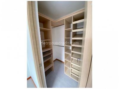 Apartamento de 3 alcobas en venta en Loma Del Esmeraldal, Envigado, 169 m² · foto 13 de 20