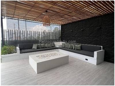 Casa de 3 alcobas en venta en Loma El Atravesado, Envigado, 289 m² · foto 3 de 20