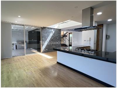 Casa de 3 alcobas en venta en Loma El Atravesado, Envigado, 289 m² · foto 9 de 20