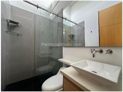 Casa de 3 alcobas en venta en Loma El Atravesado, Envigado, 289 m² · foto 18 de 20