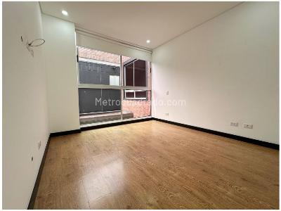 Casa de 3 alcobas en venta en Loma El Atravesado, Envigado, 289 m² · foto 19 de 20